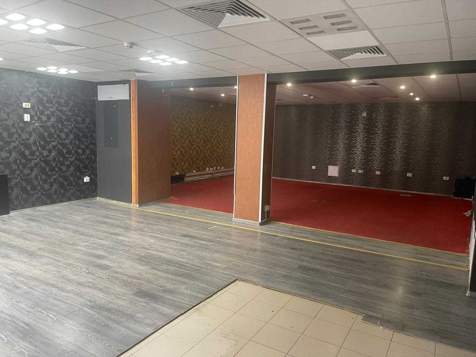 Inchiriez spatiu comercial