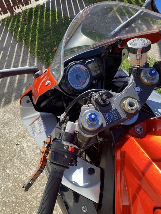 Suzuki GSX 600 R K9