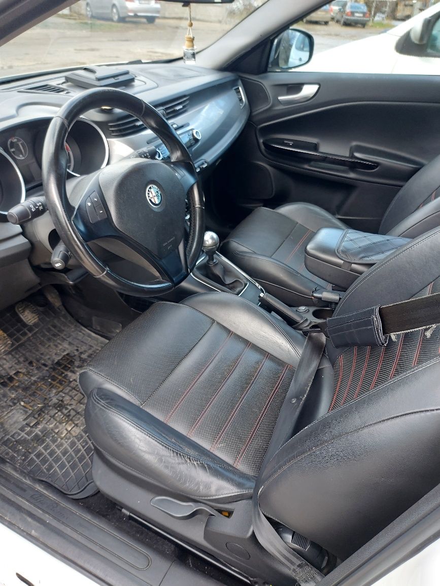 Alfa Romeo Giulietta JTDM-2 140кс