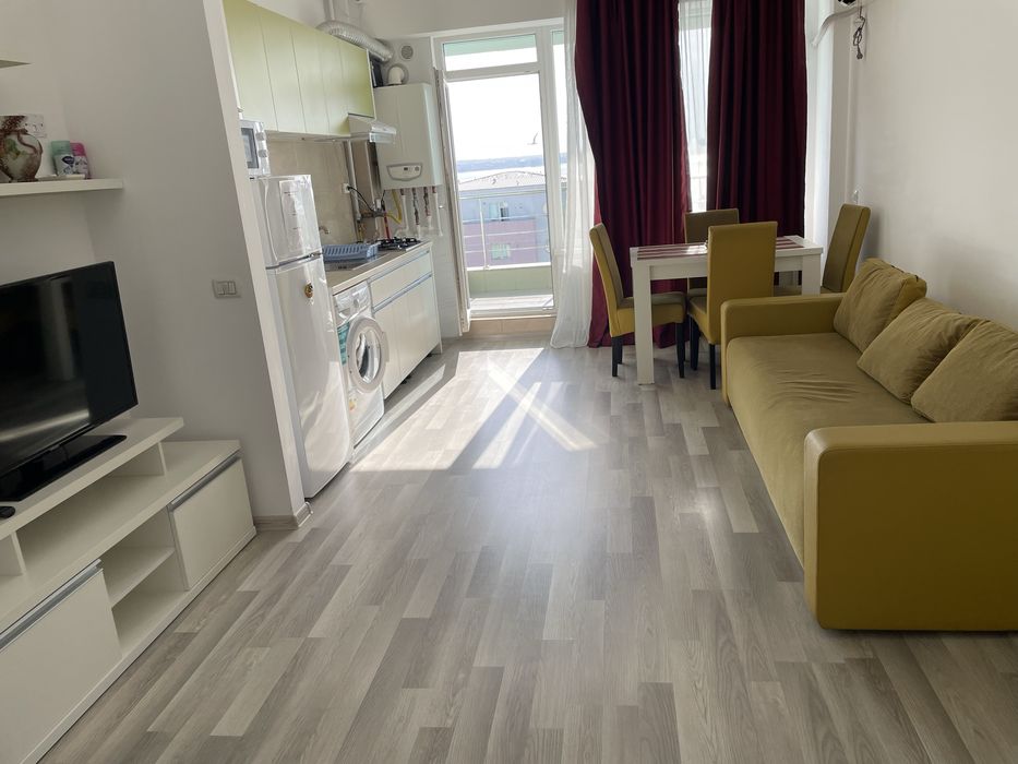 Inchiriez apartament 2 camere Mamaia Summerland termen lung