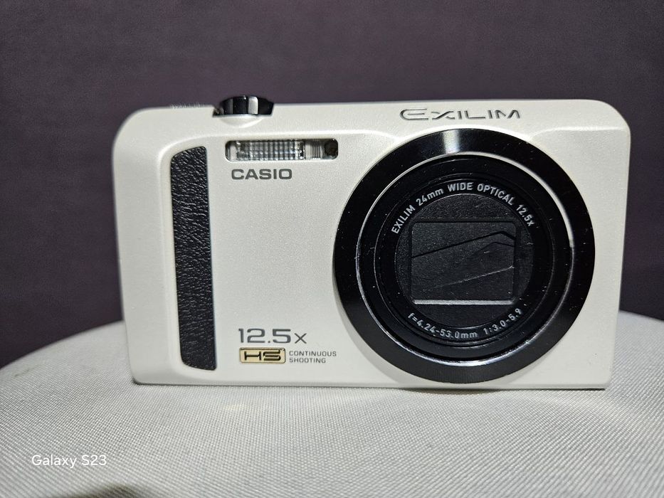 Цифровой фотоаппарат Casio