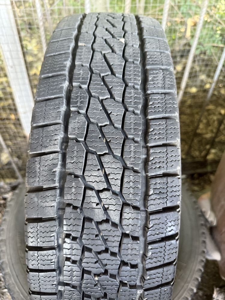 Бусови гуми 195.75.16С Firestone