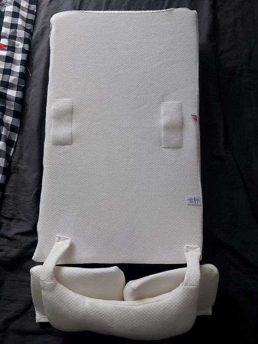 Vând saltea antirefulx