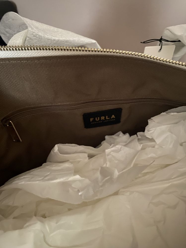 Нова чанта Furla