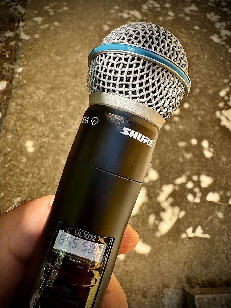 Продавам безжичена система Shure ULXD24 Beta 58a