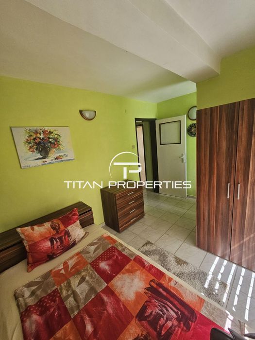 Дава се под наем Четиристаен апартамент в Бургас, Център - 72 кв.м за 510 € - Снимка #2