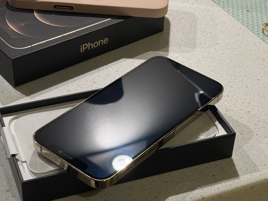 iPhone 12 Pro 128GB Gold – Перфектен, 100% Батерия!