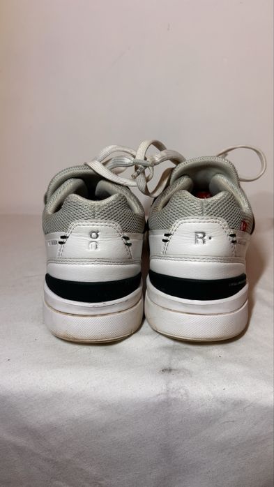 Adidași OnCloud "The Roger”, albi, damă, mărimea 37.