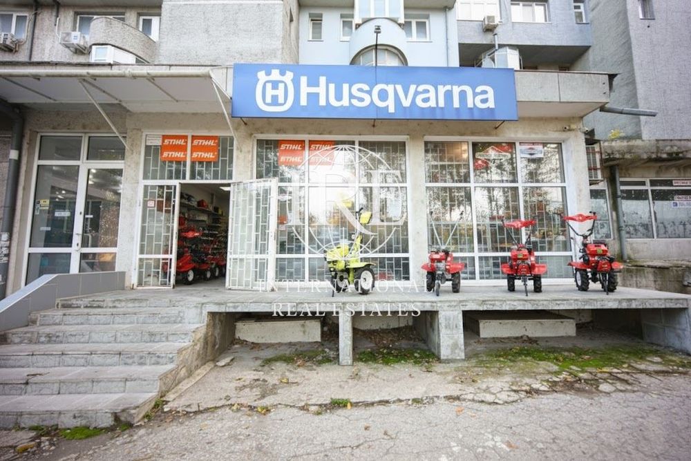 Продава се Магазин в Добрич, Добротица - Варненска - 139 кв.м за 1324 €/кв.м - Снимка #3