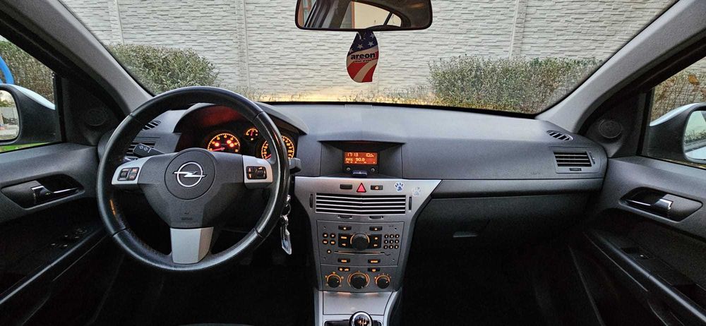 Opel Astra 1.4 benzină + GPL | 2010
