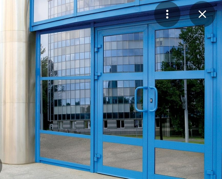 Сдам помещение под Алкомаркет ,аптеку , магазин одежды