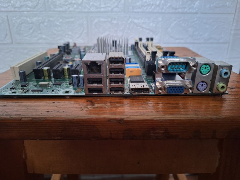 Placă video GTX 570 + alte piese + carcasă