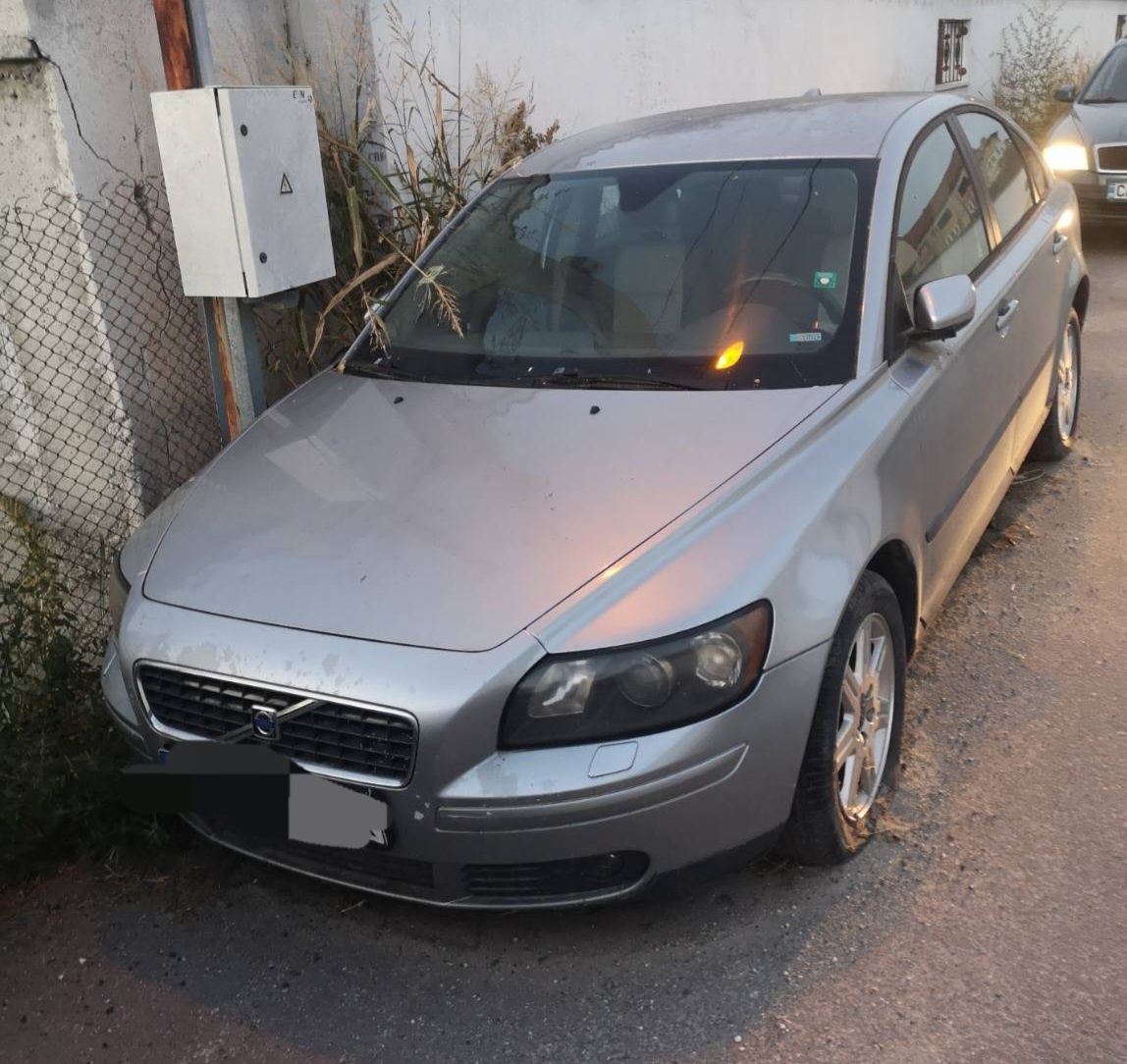 Volvo S40 волво седан за части