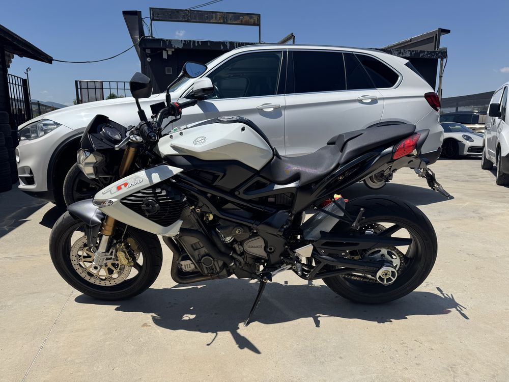 BENELLI TNT Tornado 899 на части