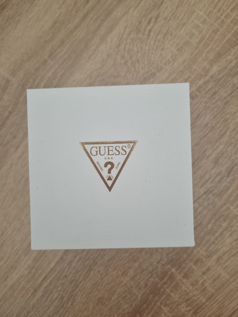 Нов оригинален часовник Guess