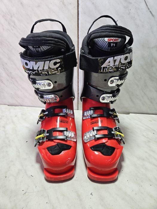Clapari ski schi   Atomic mondo  24-24,5  corespunde mărimii 38