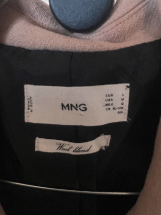 Палто с вълнена смес Mango