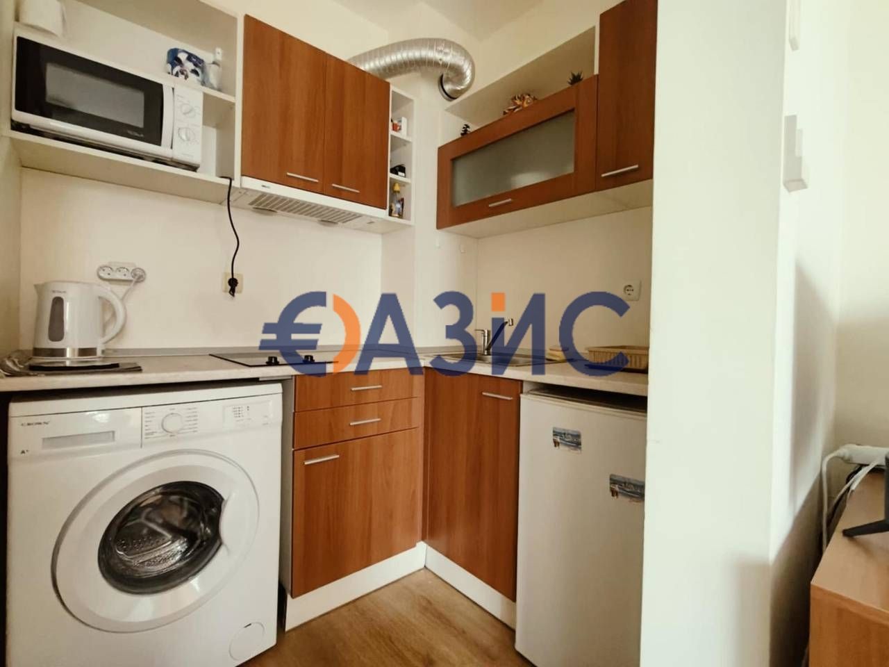 Продава се Едностаен апартамент в к.к. Слънчев бряг - 42 кв.м за 1262 €/кв.м - Снимка #1