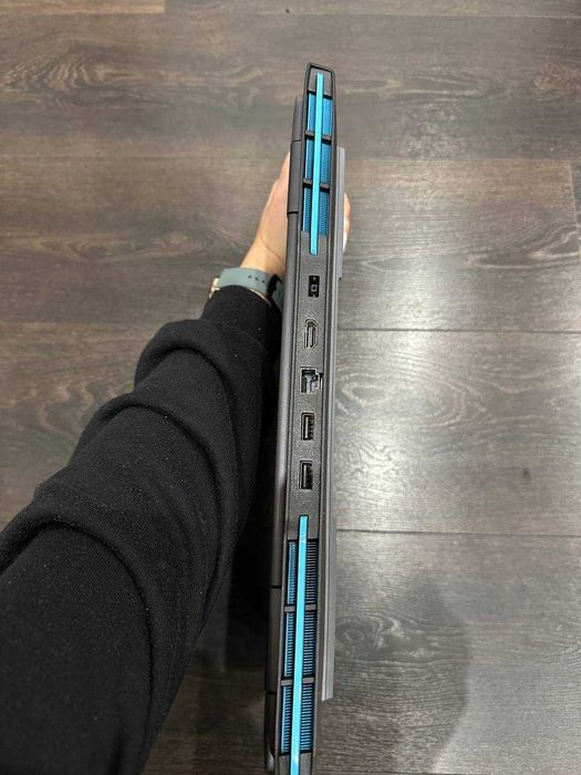 Lenovo LOQ 15APH8  Ryzen 7 7840HS | RTX 4050 6GB | 16GB DDR5 | 1TB SSD