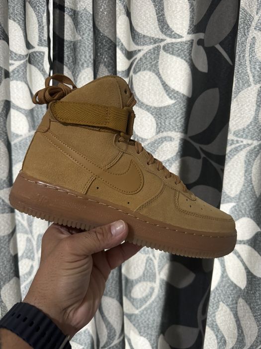 Nike Air Force 1 Mid