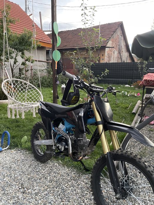 Vand sau schimb Cross 125cc 4t