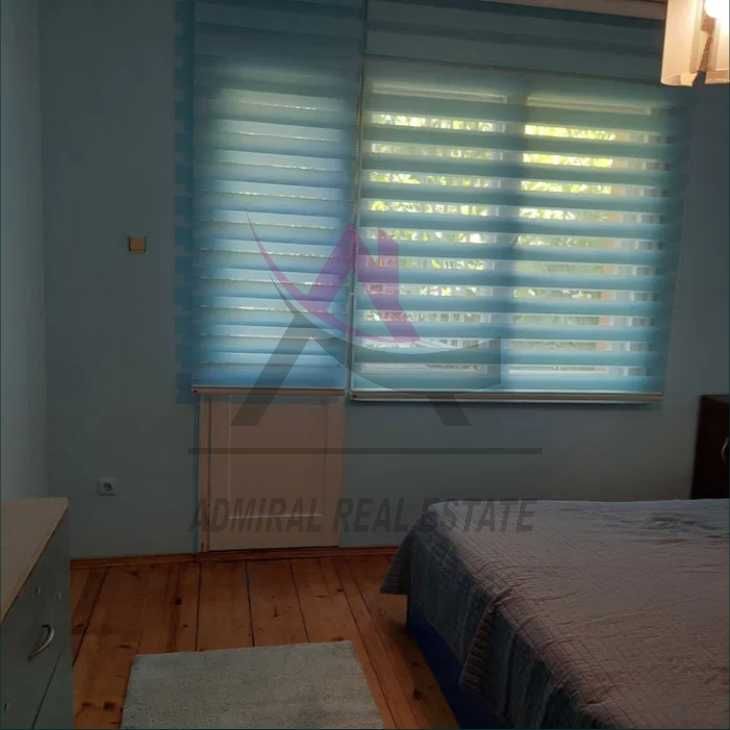 Дава се под наем Тристаен апартамент в Варна, ВИНС - 97 кв.м за 750 € - Снимка #2