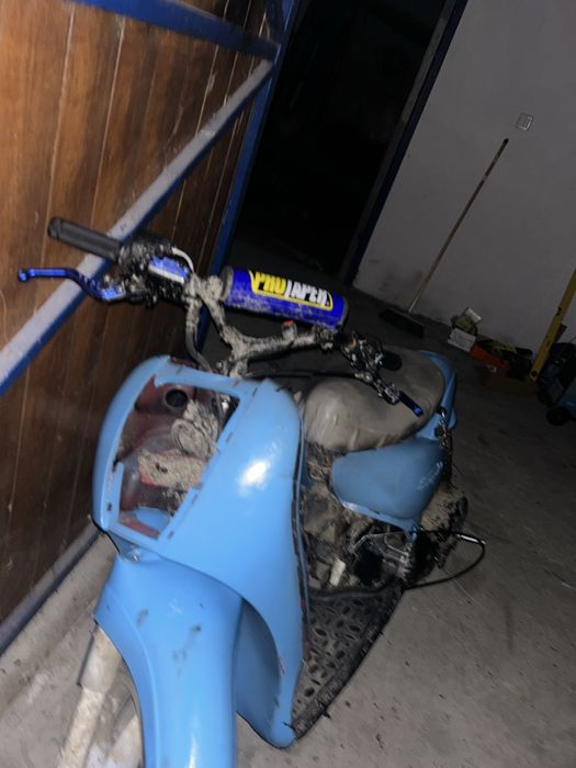 vand scuter 2t aprilia scarabeo