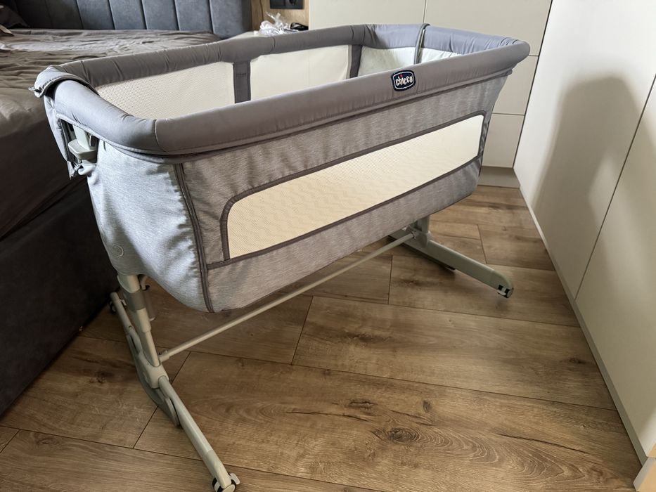 Chicco Next to Me Dream Кошара с люлеещ механизъм