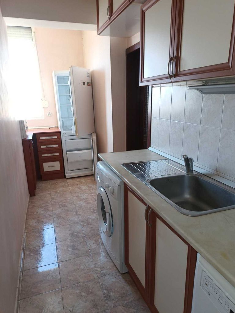 Продава се Тристаен апартамент в Стара Загора, Център - 106 кв.м за 1123 €/кв.м - Снимка #10