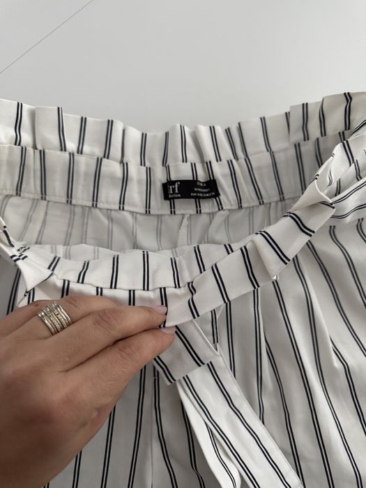 Pantaloni scurti dama