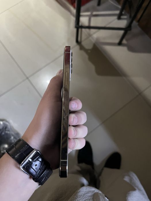 Iphone 12 pro max 75% 128 gb radnoy ochilmagan.