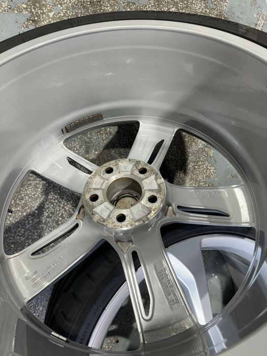 Jante Audi 5-Arm Blade Design 21”