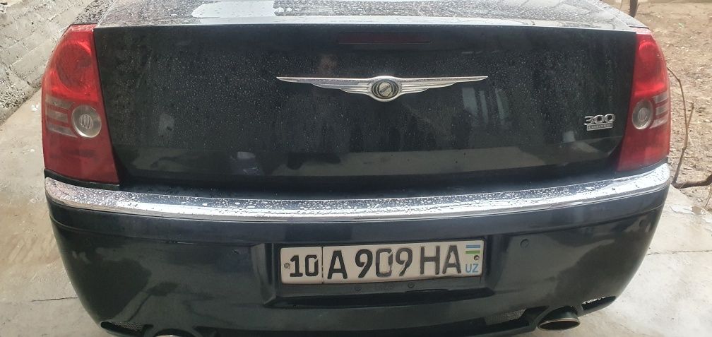 Chrysler 300c amerikanka.3.5 motor