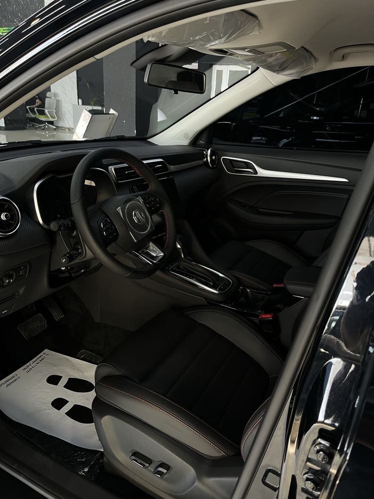 MG ZS компактный крассовер
