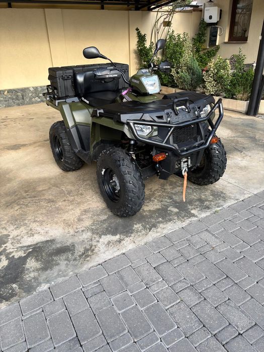 Vând ATV Polaris 570 ,anul 2017