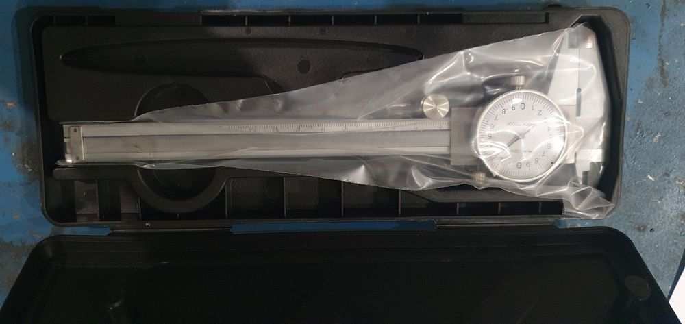 Индикаторен шублер