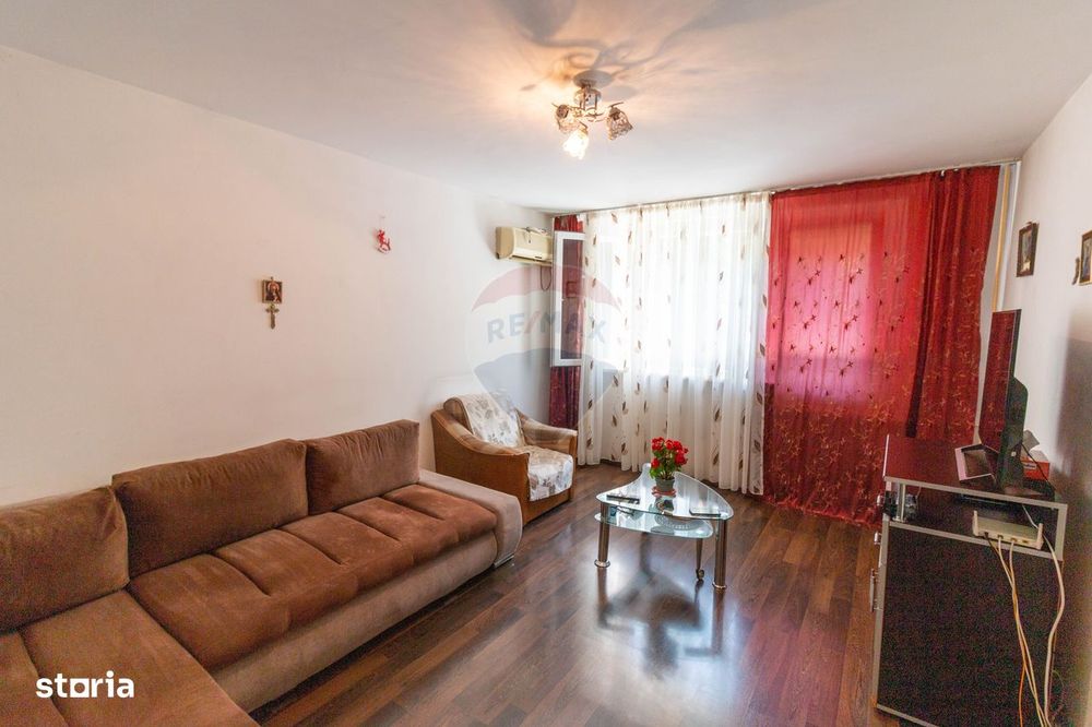Apartament cu 4 camere de vanzare in zona Drumul Taberei