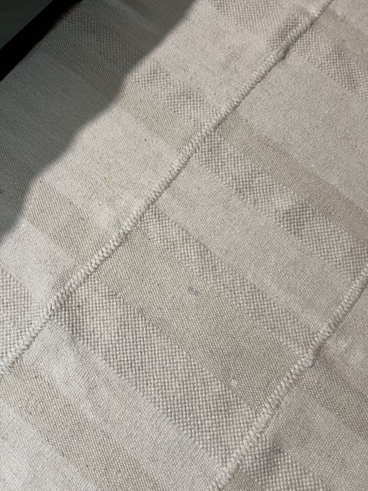 Продам шерстяной ковер Zara