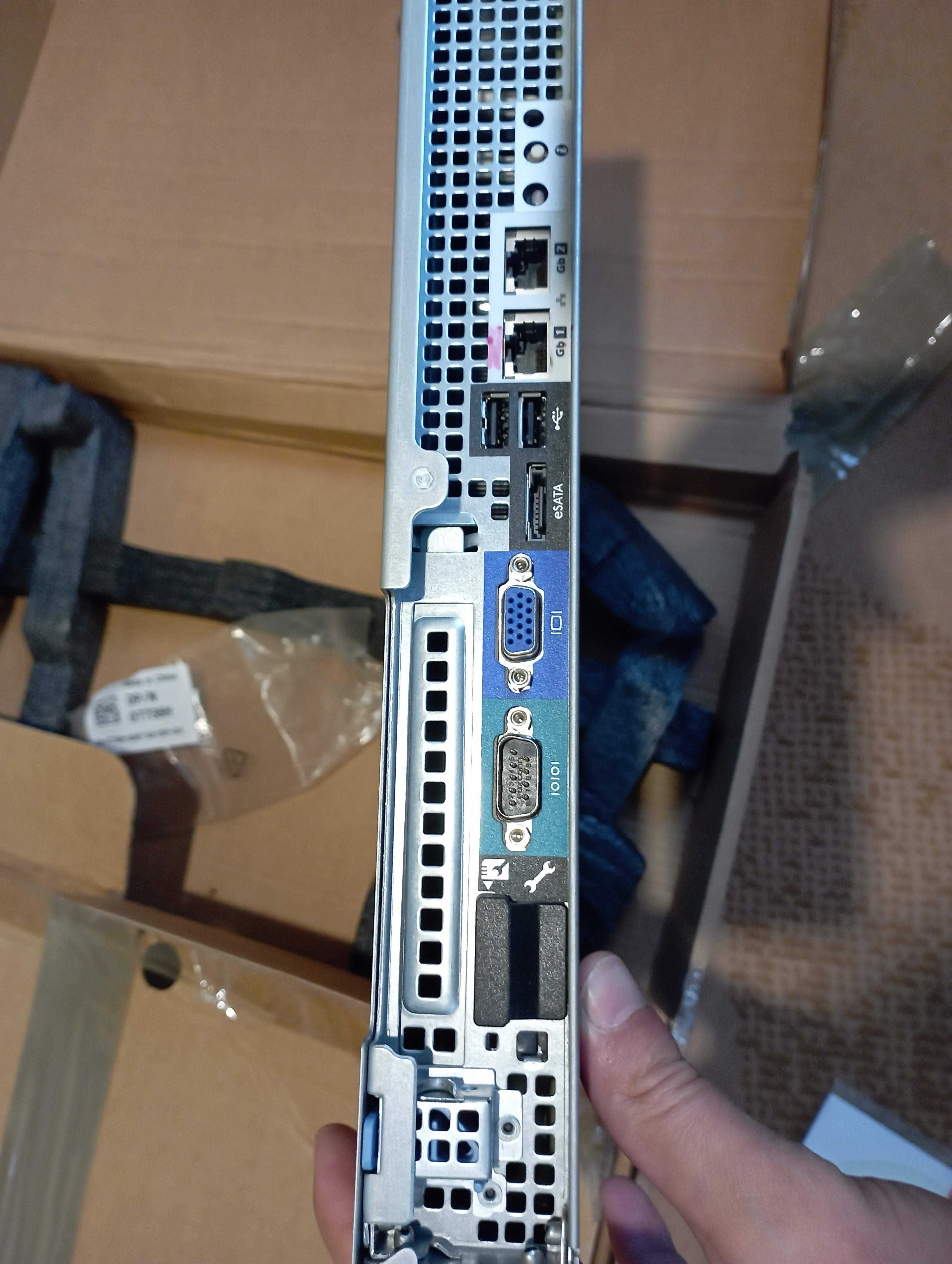 Продавам Сървър DELL PowerEdge R210 II,Xeon 3.30Ghz ,4GB DDR3, 2x500GB