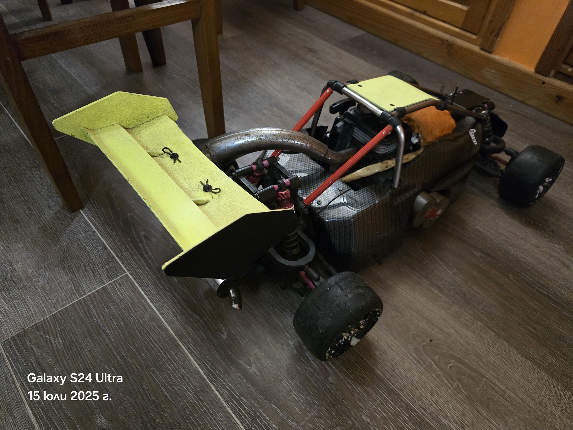 1/5 Reely Carbon Fighter Pro 4x4 RC + още един модел