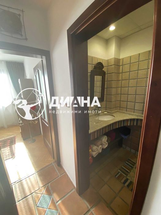 Продава се Тристаен апартамент в Пловдив, Център - 90 кв.м за 2767 €/кв.м - Снимка #8