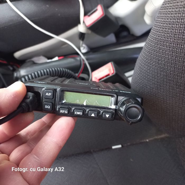 Stații radio 40. 80 canale