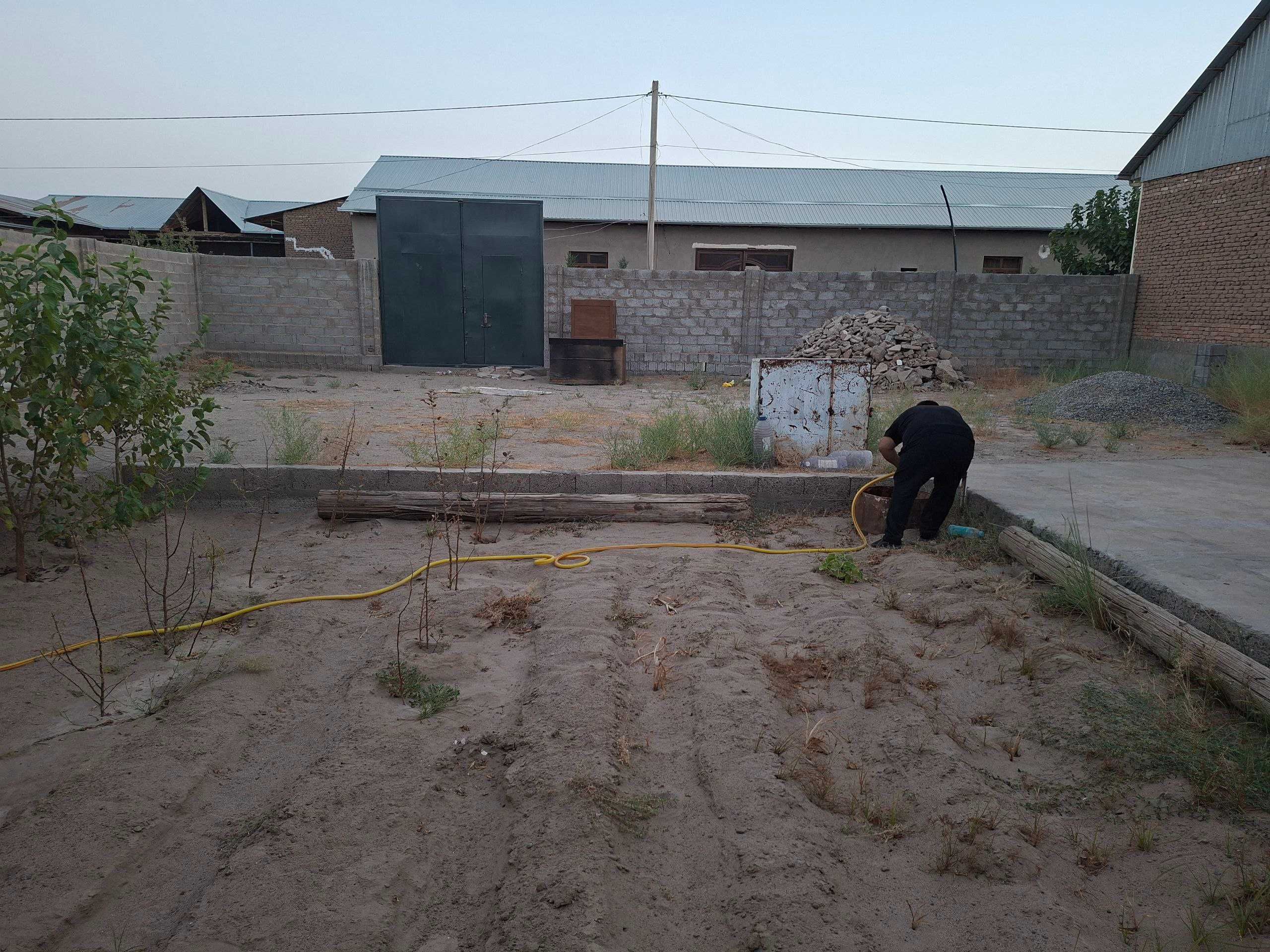 Ximyaga 4sotxli xovli sotiladi suv suvet bor gaz gaz balon