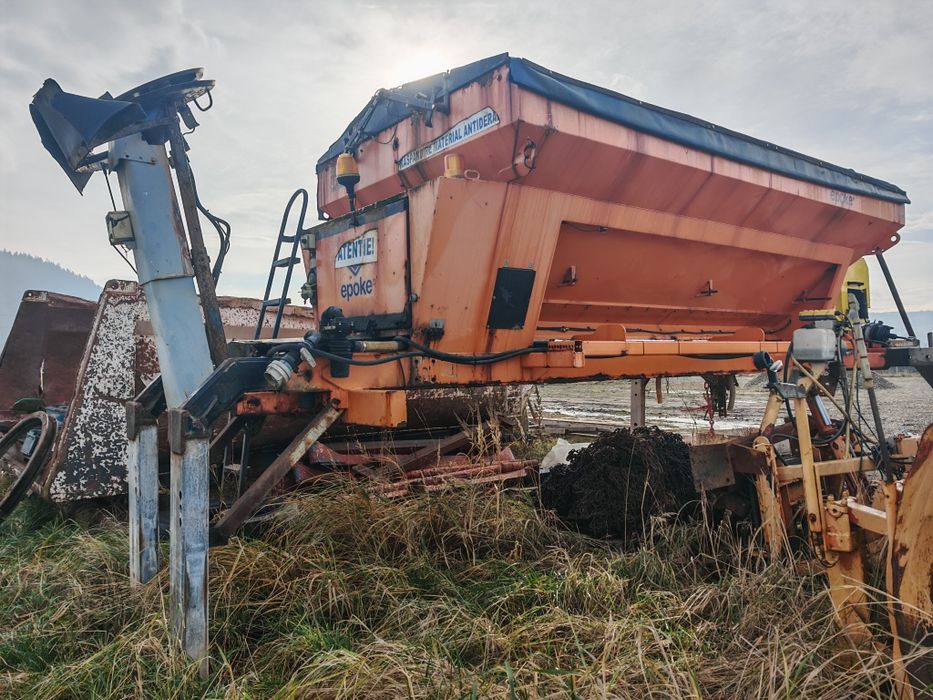 Echipament deszăpezire (lama+sărăriță)