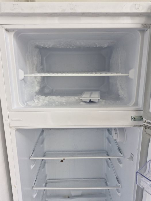 Хладилник с камера BEKO