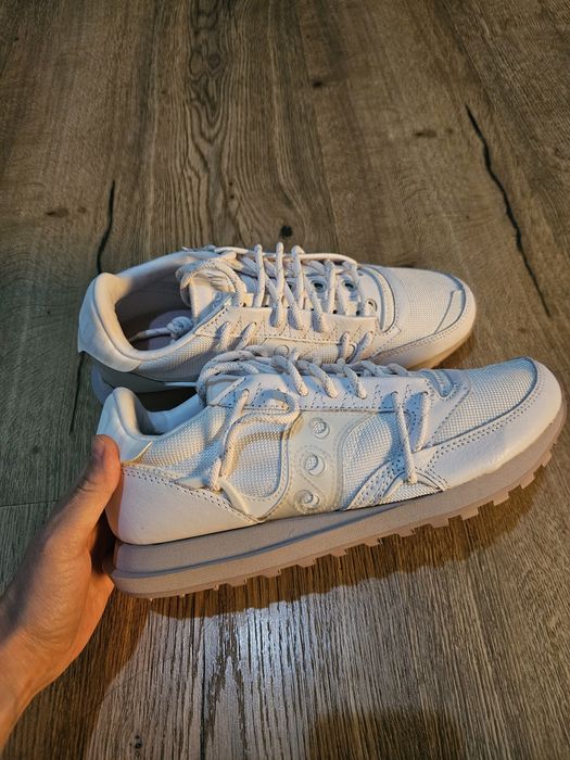 Кросовка корейского бренда 42раз 40$