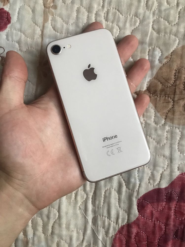 Iphone 8 идеал срочная цена.