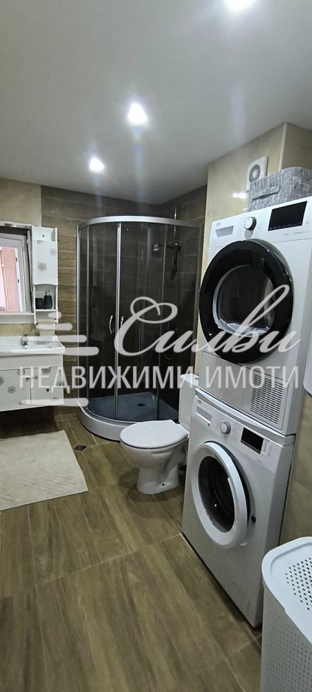 Двустаен ЛУКСОЗЕН апартамент НОВО СТРОИТЕЛСТВО под наем - кв. Добрудж