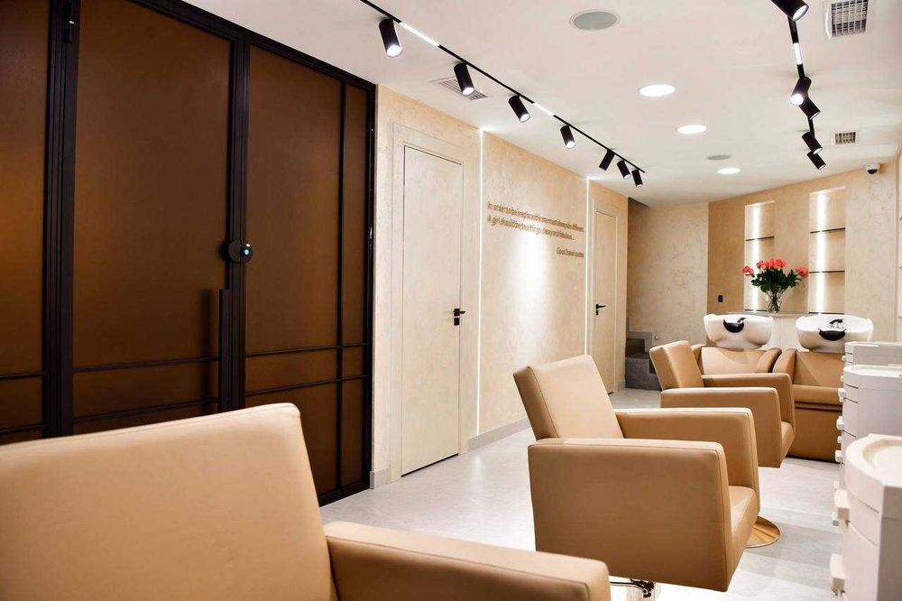 Продается Нежилое помещение готовый Салон 63+48м2 с арендатором