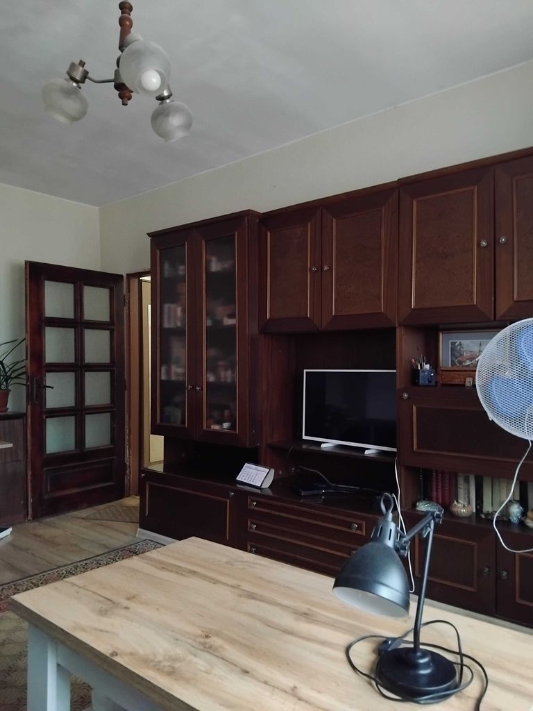 Дава се под наем Двустаен апартамент в Троян - 60 кв.м за 255 € - Снимка #1